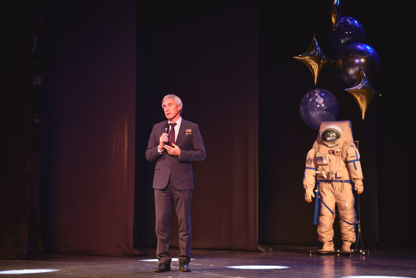 Крикалев С.К.